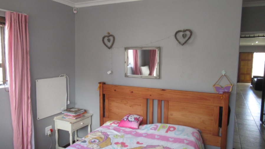 3 Bedroom Property for Sale in Viking Village Western Cape